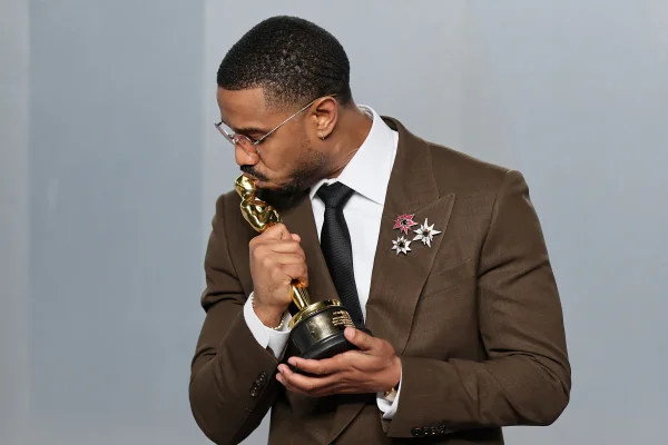 VF Oscar Party 2026 reúne estrelas e vencedores após premiação icônica
