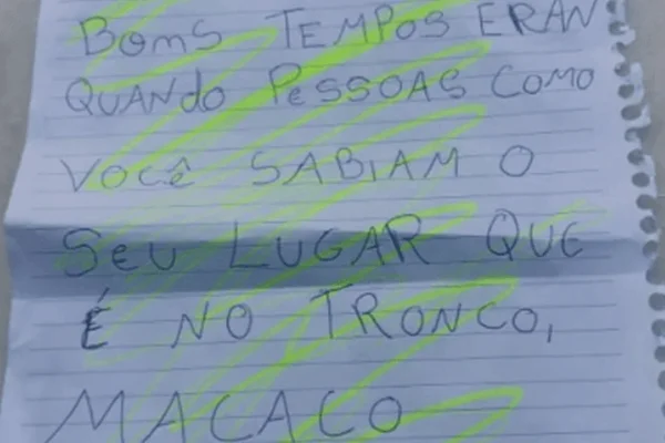 bilhete racista para funcionário de prédio em BH