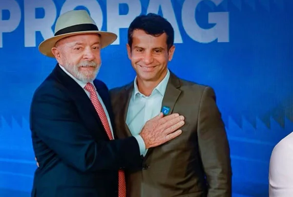 Dr.Luizinho ao lado do presidente Lula