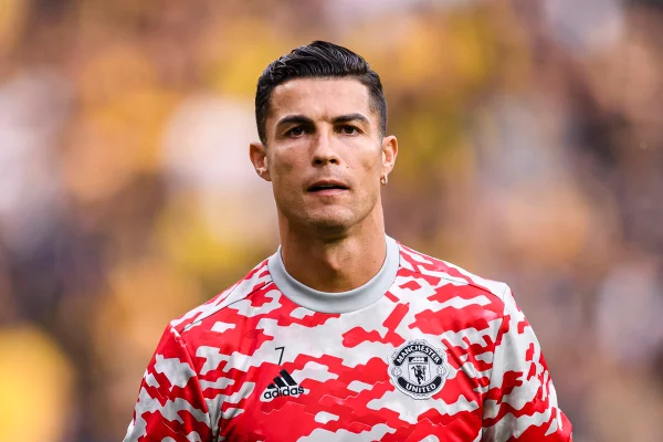 Seis refeições ao dia, períodos de sono e malhação: os segredos de CR7