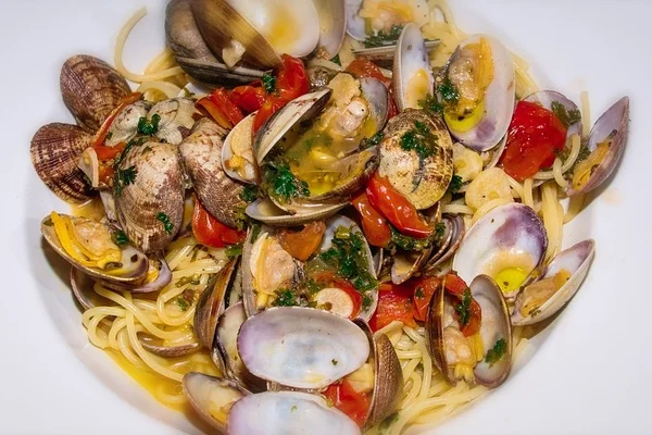 linguine al vongole