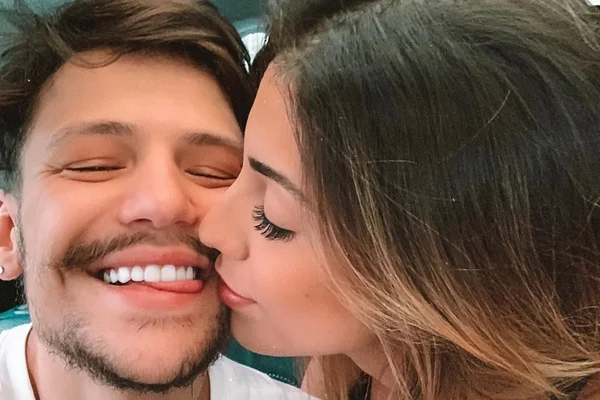 Saulo Pôncio e Gabi Brandt se separam após 1 ano de casados