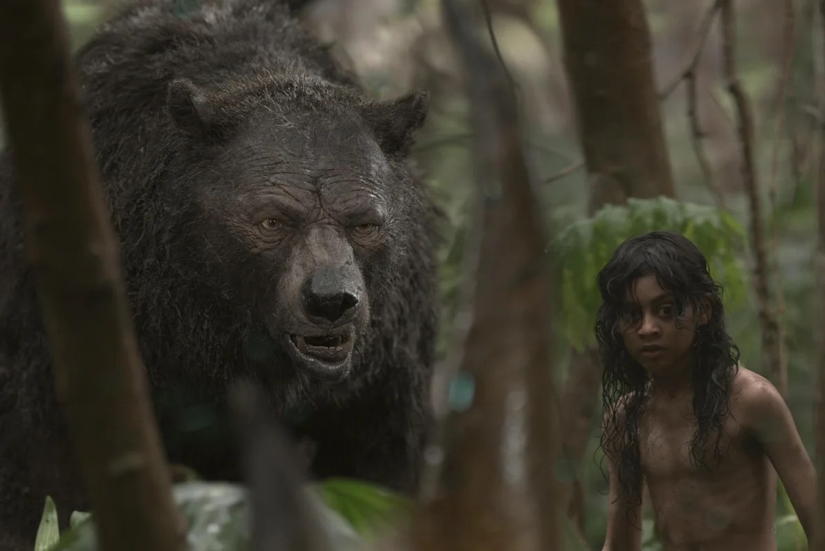 <b>Mogli – Entre Dois Mundos.</b> Um órfão criado por lobos encontra seu destino ao batalhar contra um perigoso inimigo. Na jornada, ele acaba descobrindo suas origens humanas. Disponível em: 7/12 <b>Mogli – Entre Dois Mundos.</b> Um órfão criado por lobos encontra seu destino ao batalhar contra um perigoso inimigo. Na jornada, ele acaba descobrindo suas origens humanas. Disponível em: 7/12