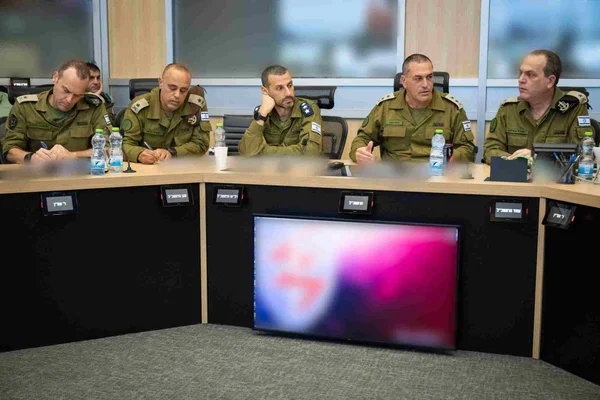 Imagem colorida de militares israelenses