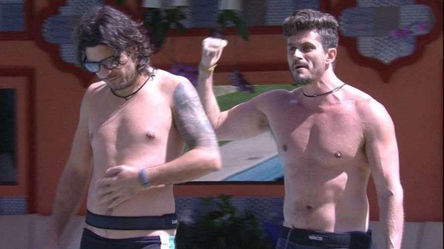 Emilly é excluída de encontro de ex-BBBs em Parintins - imagem 2 Emilly é excluída de encontro de ex-BBBs em Parintins - imagem 2
