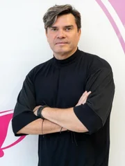 Alexandre Canhoni foi um dos Paquitos do Xou da Xuxa Alexandre Canhoni foi um dos Paquitos do Xou da Xuxa