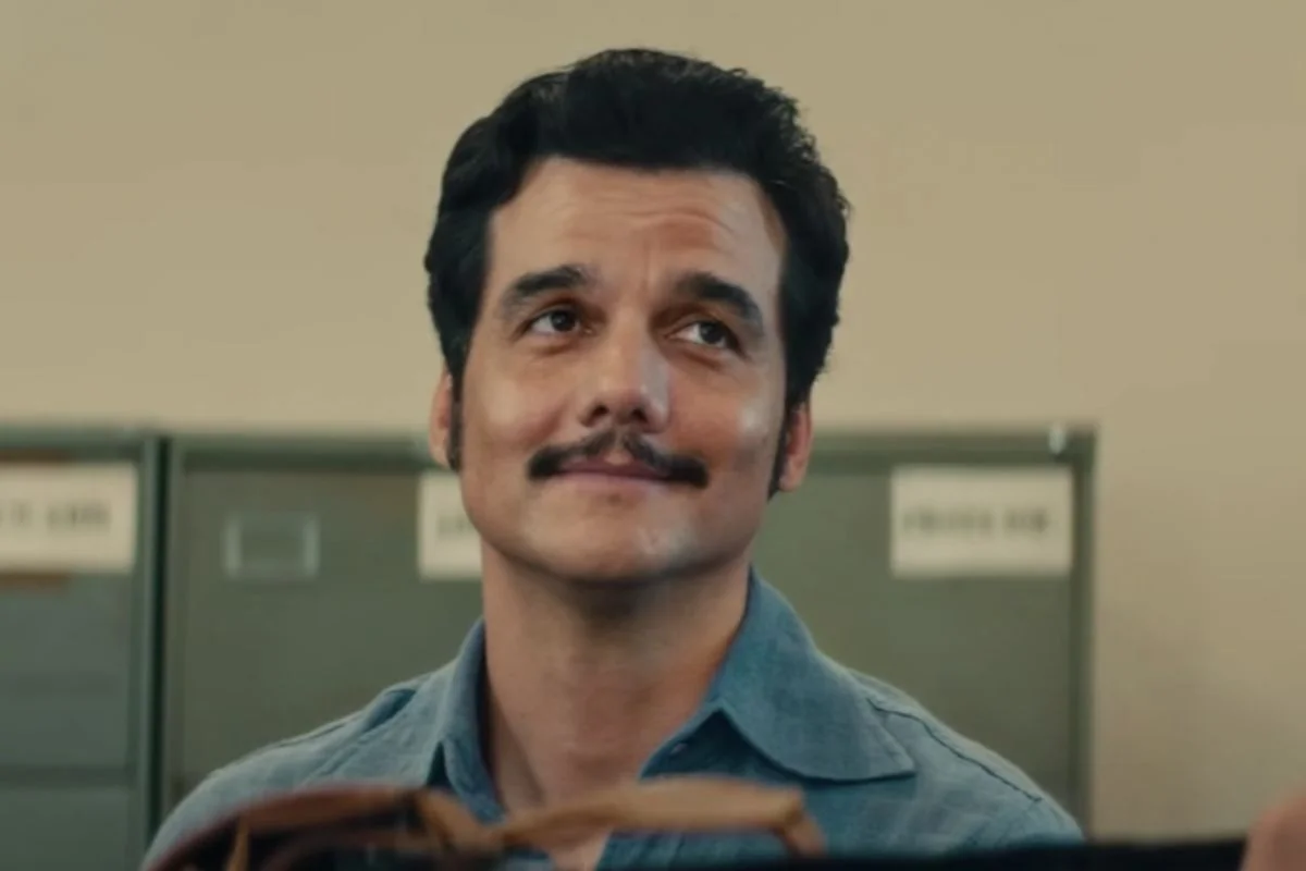 Wagner Moura em cena do filme O Agente Secreto, de Kleber Mendonça Filho