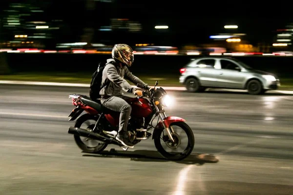 Detran oferece curso gratuito para motociclistas do DF