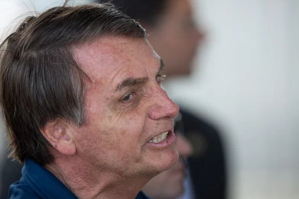 Anticrime: Bolsonaro vetará pena maior por calúnia na internet