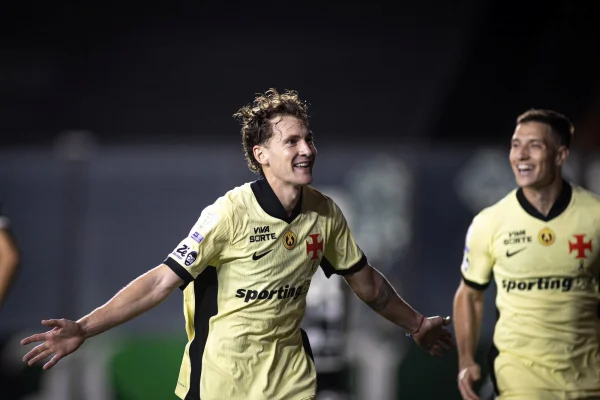 Vasco inicia duelo contra o Boca Juniors por vaga na final da Sul-Americana