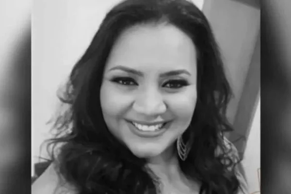 Foto colorida de Michelle Gomes dos Santos, mulher que morreu durante treino em academia - Metrópoles