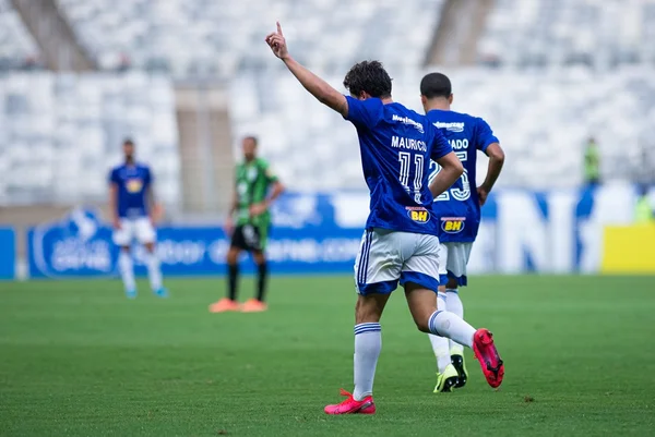 Empate sem emoções marca clássico Cruzeiro x América-MG