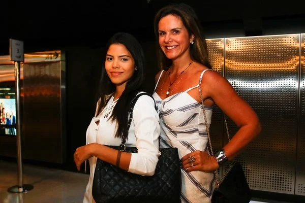 Maria Victoria e Cláudia Salomão Maria Victoria e Cláudia Salomão