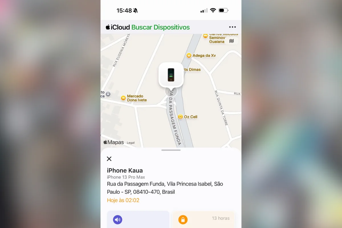 Jovem rastreia celular roubado e descobre "cemitério de celulares" Jovem rastreia celular roubado e descobre "cemitério de celulares"