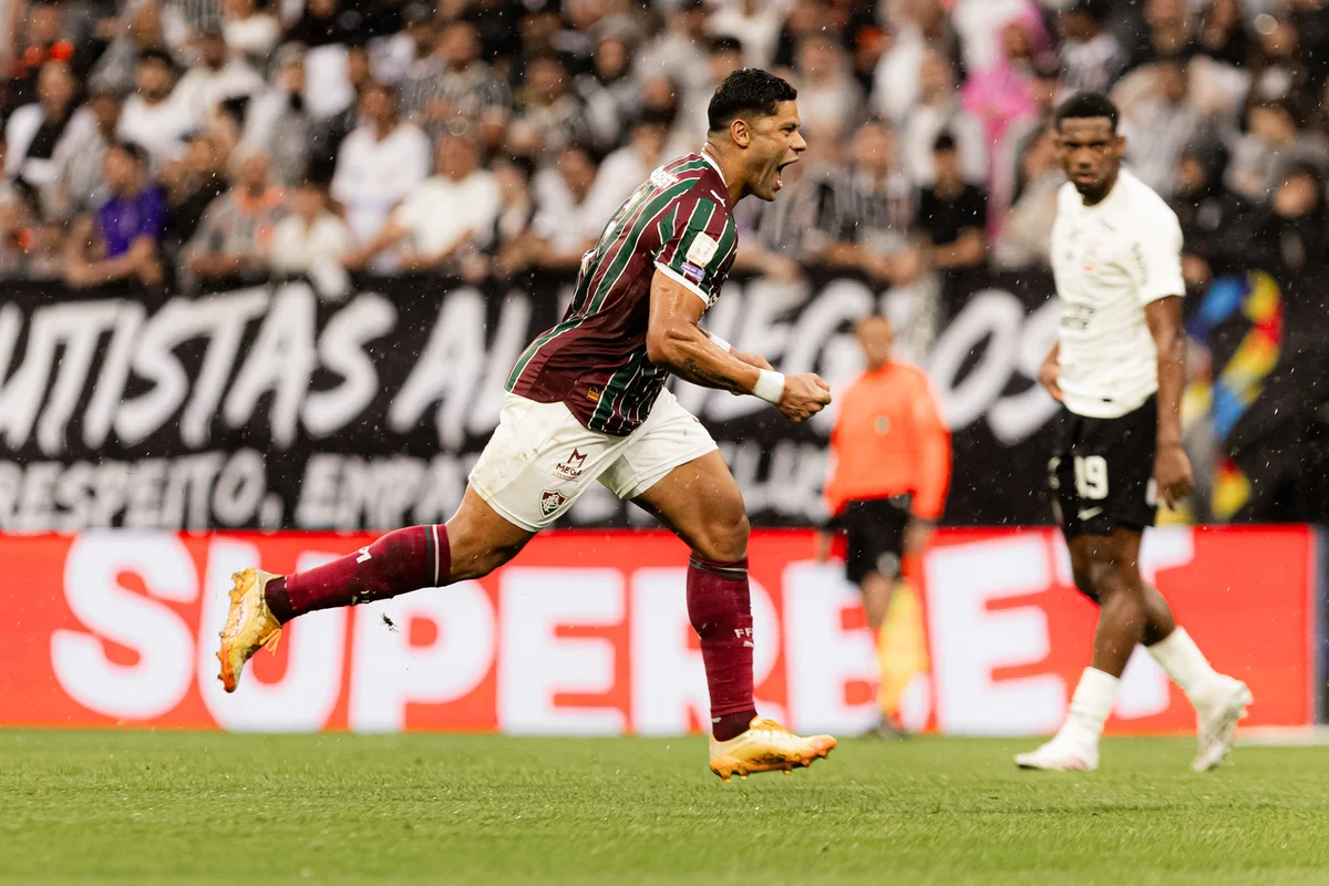 Hulk comemora gol do Fluminense diante do Corinthians Hulk comemora gol do Fluminense diante do Corinthians