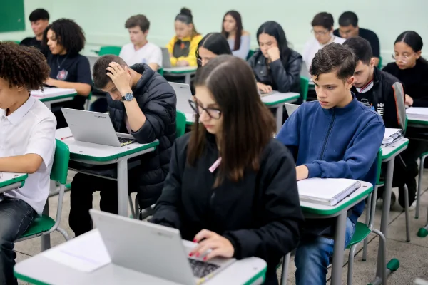estudantes vagas provão paulista ensino superior