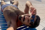 O influenciador brasileiro Bruno Freitas, conhecido nas redes sociais como “cabeleireiro viajante”, foi detido pelo Serviço de Imigração e Alfândega dos Estados Unidos (ICE)