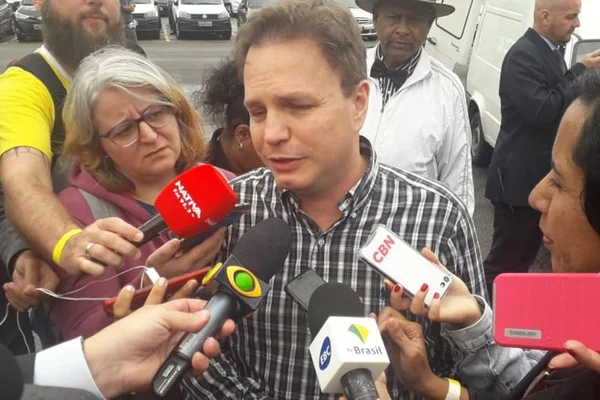 “Ele não queria ter mudado para lá”, disse Alan Frank sobre Gugu