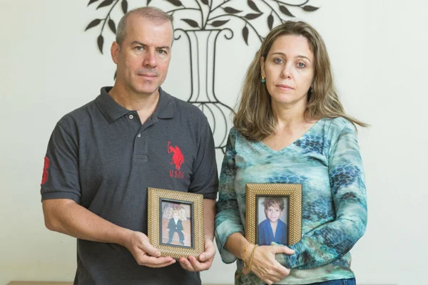 Pais aguardam julgamento de motorista que provocou morte dos filhos