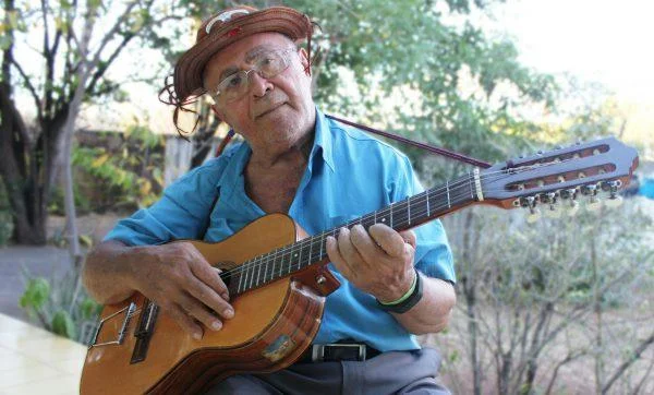 Morre aos 82 anos poeta paraibano Pedro Bandeira