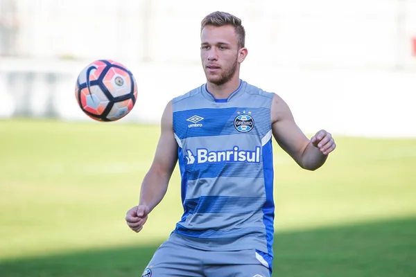 Eliminatórias: Tite convoca Tardelli, Arthur e Diego para jogos finais