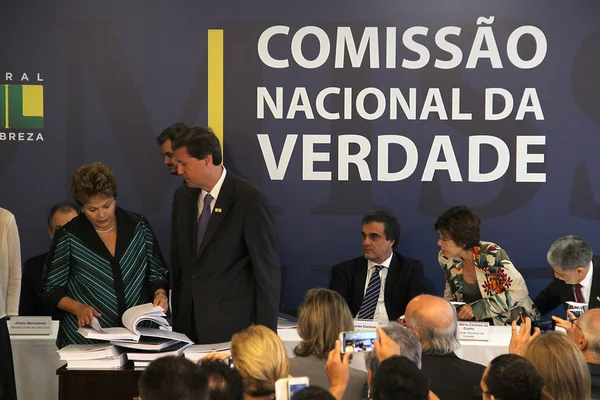Dilma Rousseff, então presidente da República, durante a cerimônia de entrega do relatório da Comissão Nacional da Verdade (CNV)