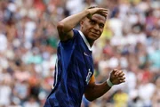 Kylian Mbappé chega a artilharia histórica Kylian Mbappé chega a artilharia histórica