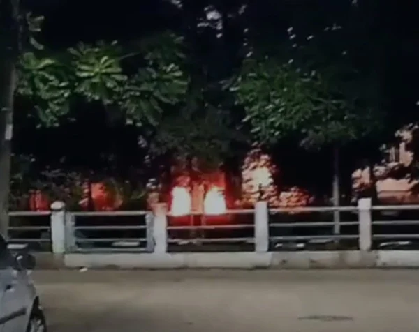 barricada pegando fogo