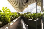 O projeto arquitetônico também amplia o aproveitamento da iluminação natural, com soluções para controlar o calor O projeto arquitetônico também amplia o aproveitamento da iluminação natural, com soluções para controlar o calor