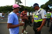 Foliões tomam as ruas de Brasília no segundo dia de carnaval - imagem 2 Foliões tomam as ruas de Brasília no segundo dia de carnaval - imagem 2