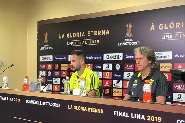 “Não nos assusta”, diz Jorge Jesus sobre força do River Plate