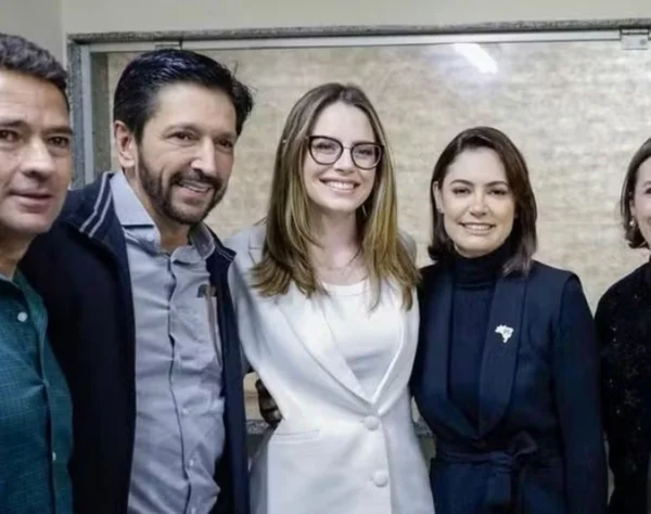 Ricardo Nunes, Zoe Martínez e Michelle Bolsonaro - Metrópoles