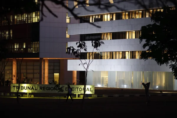 Eleições no DF: 7.719 urnas e 33 mil pessoas envolvidas
