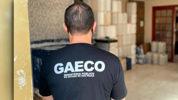 Imagem colorida de integrante do Gaeco, do MPSP