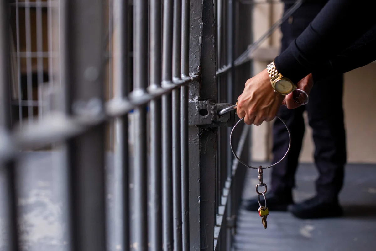 STJ vê provas frágeis e solta inocente condenado a 20 anos por roubo - imagem 6 STJ vê provas frágeis e solta inocente condenado a 20 anos por roubo - imagem 6