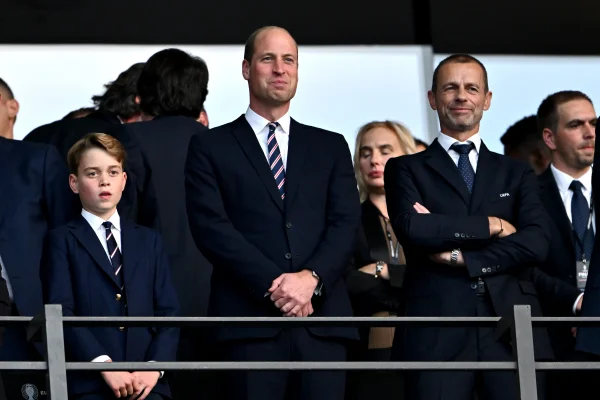 Príncipe William e George acompanhados de autoridades na final da Eurocopa 2024