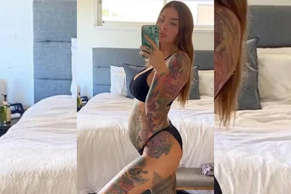 Mãe com 2 vaginas teve bebê com direita e tenta dar à luz com esquerda
