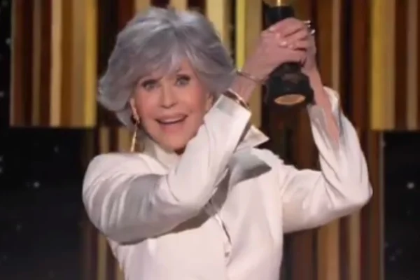 Aos 83 anos, Jane Fonda é homenageada no Globo de Ouro 2021