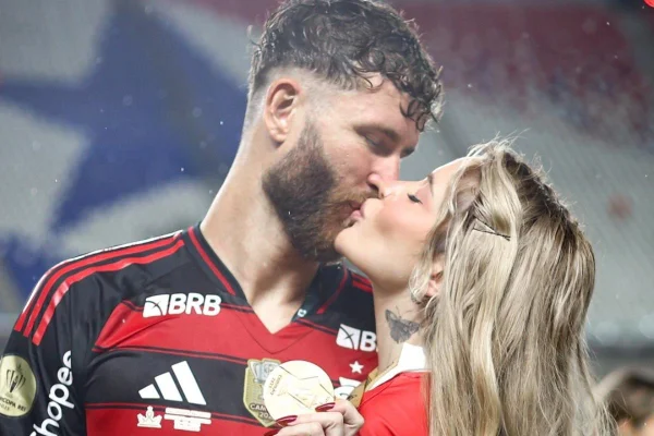 Léo Pereira e Karoline LIma