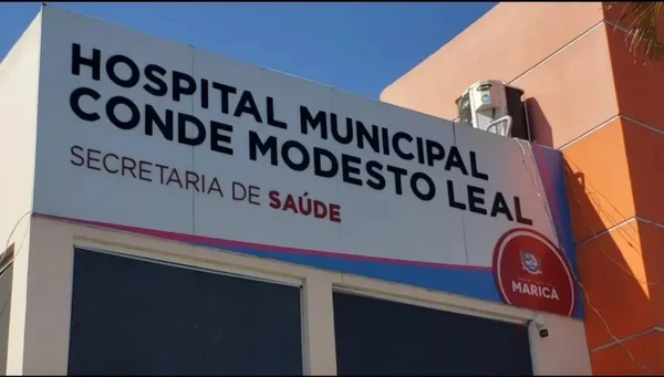 Foto colorida da fachada do hospital médico encontrado morto - Metrópoles