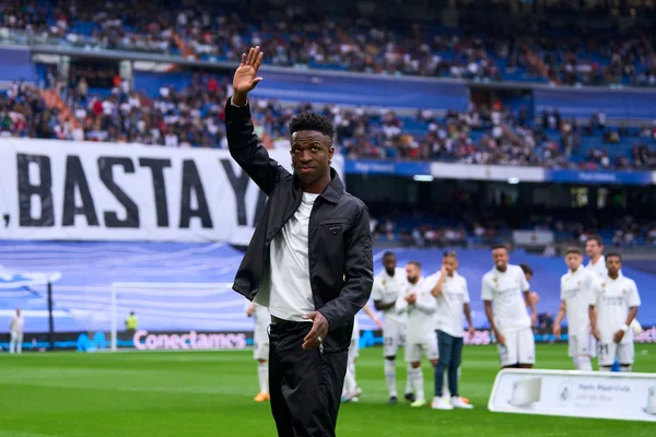 Vini Jr. agradece apoio da torcida do Real Madrid: “Los amo”