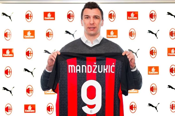 Mario Mandzukic é o novo reforço para o ataque do Milan
