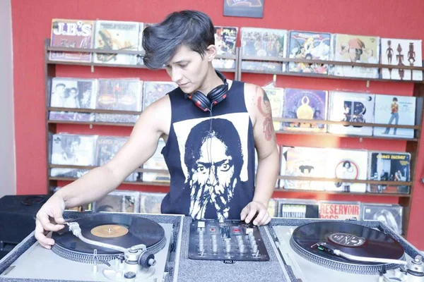 Benjamin Duanny discoteca no Pinella