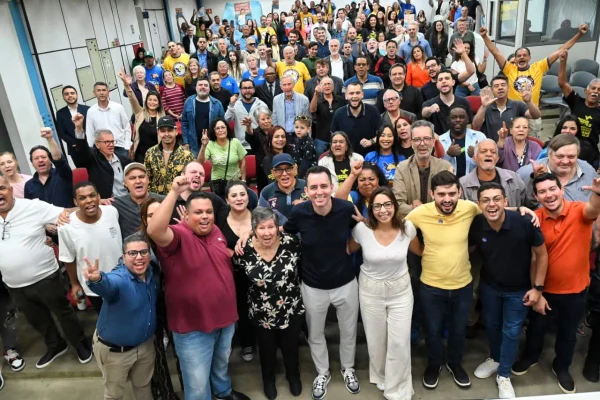 Após fracassos eleitorais, tucanos de SP pedem volta de "velho PSDB"