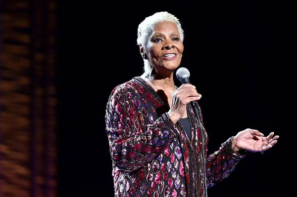 Exclusivo: veja o setlist do show de Dionne Warwick em Brasília