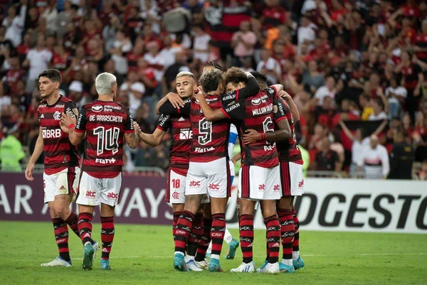 Classificado! Flamengo bate chilenos e vai às oitavas da Libertadores