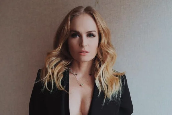 Angélica já sabe quando vai voltar para a telinha, mas nega novela