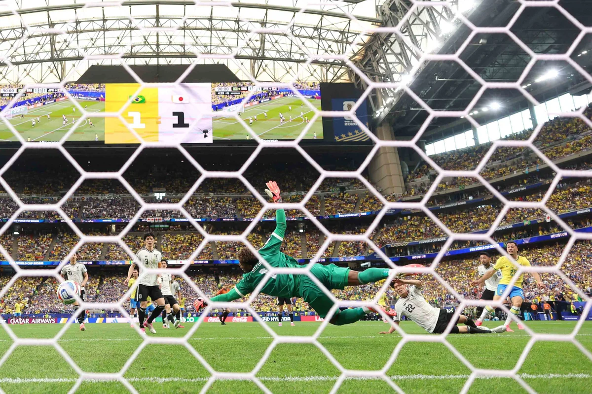 Com gol nos acréscimos, Brasil vira contra Japão e avança às oitavas - imagem 6 Com gol nos acréscimos, Brasil vira contra Japão e avança às oitavas - imagem 6