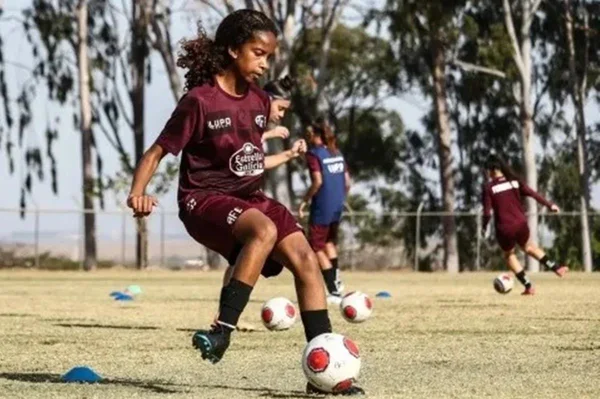 Jogadora da Ferroviária de 14 anos tem mal súbito em treino e morre