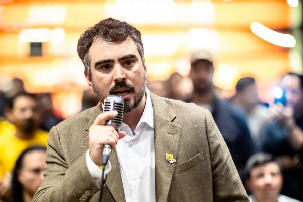 Pedro Deyrot, candidato da Missão a deputado federal